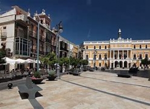 Ayuntamiento de Badajoz: Admitidos definitivos, Tribunal y fecha examen de tres plazas de Oficial Albañil
