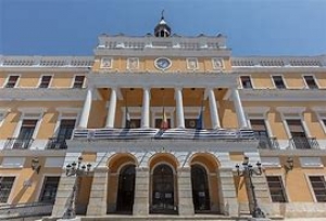 Ayuntamiento de Badajoz: Admitidos definitivos de una plaza de Suboficial de Operaciones Bomberos