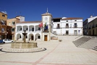 Ayuntamiento de Logrosán: Admitidos provisionales de una plaza de Oficial de Policía Local (promoción interna)