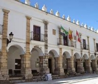 Ayuntamiento de Fuente del Maestre: Convocatoria de una plaza de Oficial de Policía Local (promoción interna)