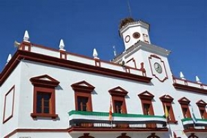 Ayuntamiento de Villanueva del Fresno: Admitidos definitivos, tribunal y fecha examen una plaza de Oficial de Policía Local (promoción interna)